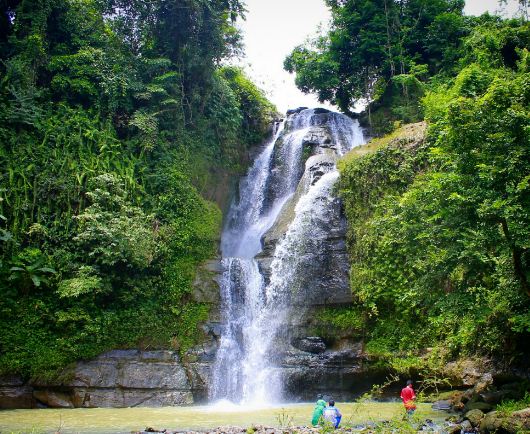 Banyu Biru Travel: Jembatan Keindahan Cilacap Tanpa Antre